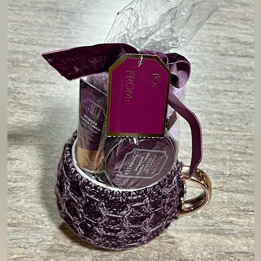 NWT Ulta Beauty purple Cozy Vanilla Creme Holiday coffee mug gift set